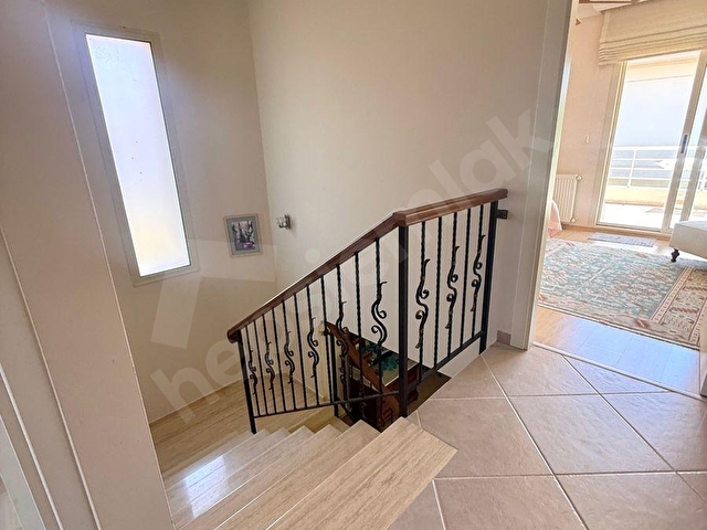 Alaçatı Hacımemiş’de Havuzlu Sitede Bahçeli 4+1 Müstakil Villa - Görsel 27