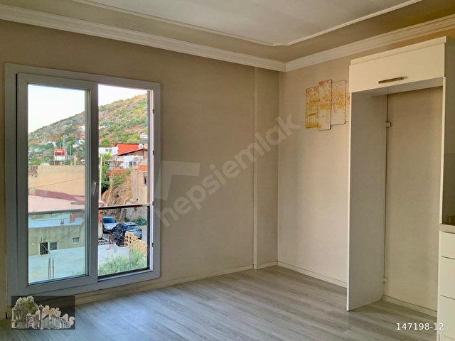 Milas Gümüşlükte, İçerisi Yapılı, Kullanışlı 3+1 Daire - Görsel 8