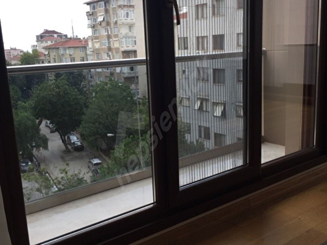 BAĞDATCADDESINE ÇOK YAKIN, FENERYOLU GÜVENLİKLİ SİTEDE 148M - Görsel 3