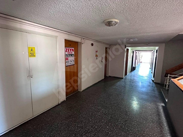 Gıda Çarşısı Cadde Üzeri İş Merkezinde Ofis - Görsel 7