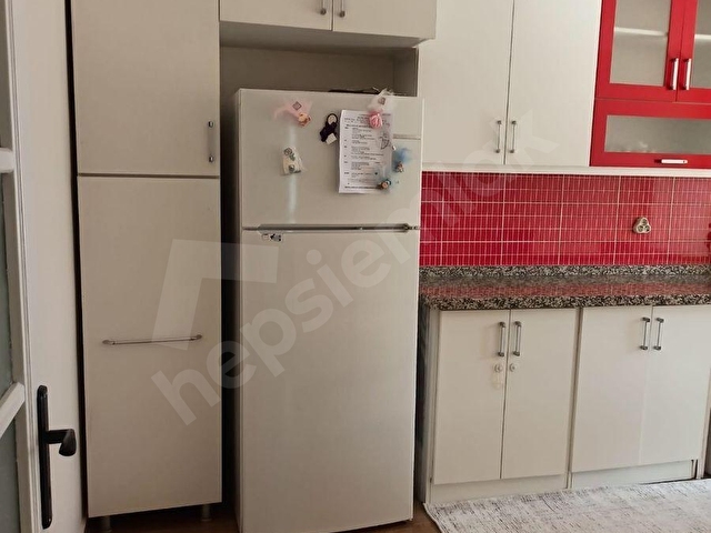 MÜNEVVER ÇELENK GAYRİMENKUL TÜTÜNCÜ CAMİ ALTI KİRALIK 3+1 DAİRE - Görsel 8
