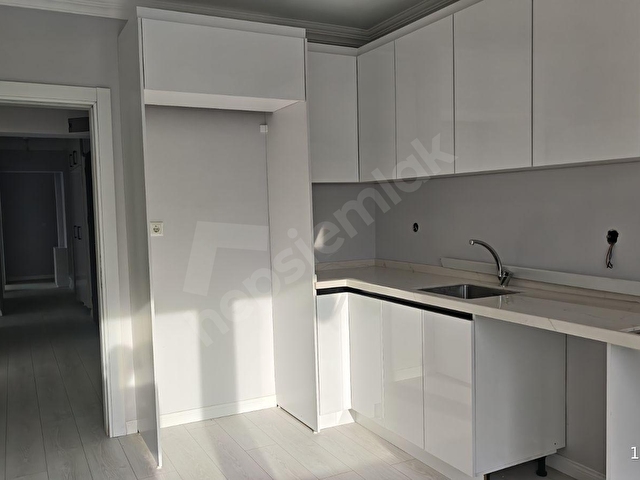 Boğaz Manzaralı 35 m² Teras + 145 m² Net 5+1 Geniş Dubleks