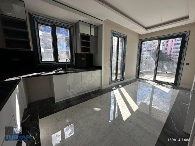 SUBAYEVLERİ MH ATATÜRK CAD METRO YAKINI SIFIR 4+1 ULTRALÜX DAİRE - Görsel 3