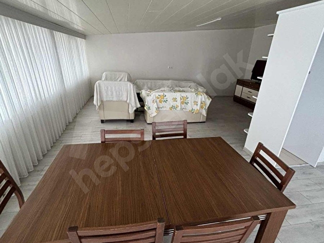 SATILIK YAPILI DAİRE 4+1. Bina 18 yıllık daire 5 yıllıktır. - Görsel 4