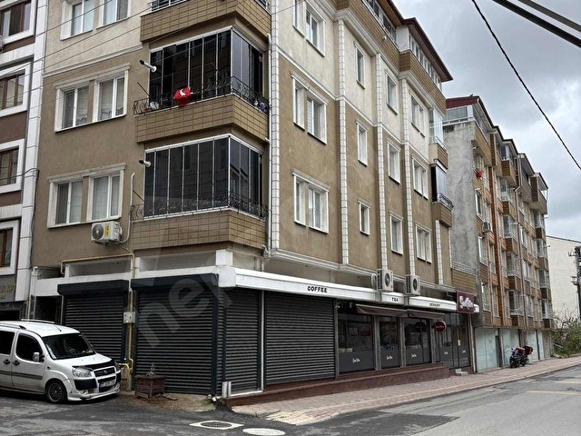 SATILIK YAPILI DAİRE 4+1. Bina 18 yıllık daire 5 yıllıktır.