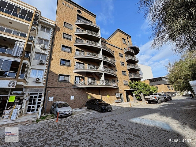 Karşıyaka SOHO Projesinde Emsalsiz KİRALIK Loft 3+1 Daire - Görsel 3