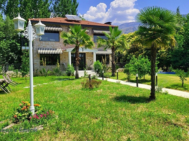 Doğayla İç İçe Lüks Bir Yaşam, Köyceğizde Satılık Villa
