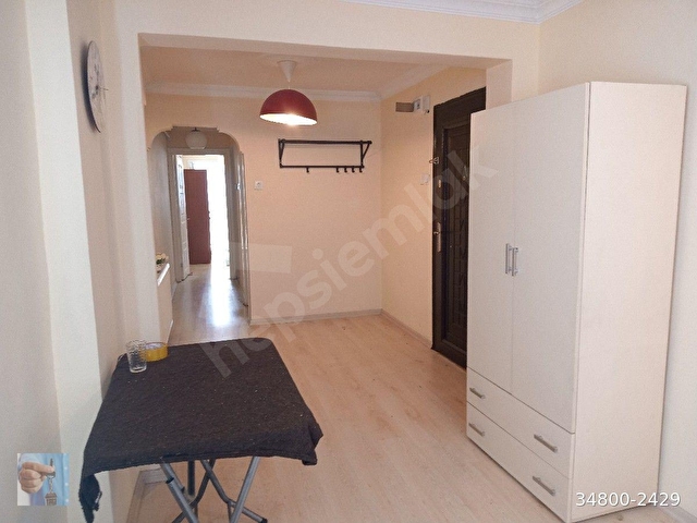 EŞYALI CADDEYE 3 DAKİKA MESAFEDE 1+1 KULLANIŞLI FERAH TEMİZ BALKONLU DAİRE - Görsel 12
