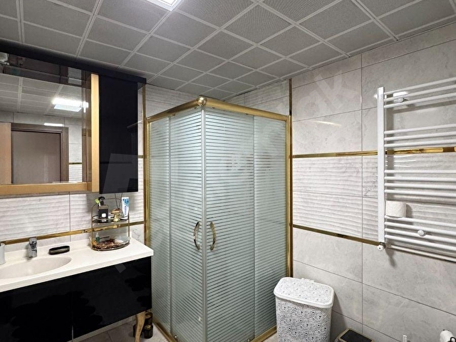 YENİGÜNDE FULL KAPSAMLI SİTE İÇİ GENİŞ KOMBİLİ FIRSAT 2+1 DAİRE - Görsel 11