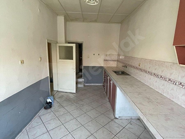 CUMHURİYET CADDESİNDE KİRALIK OFİS - Görsel 8