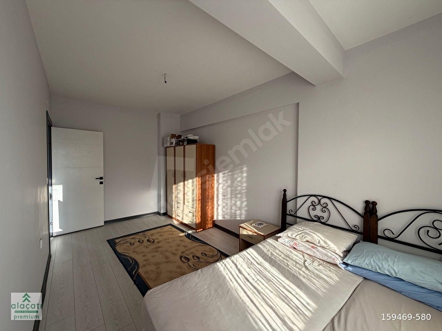 ALAÇATIDAN YBÜ YAKINI 1.KATTA FULL EŞYALI KİRALIK 1+1 DAİRE - Görsel 15
