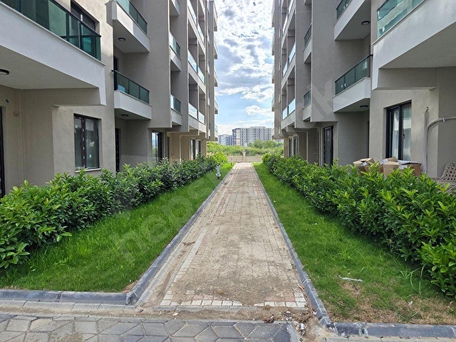 ROYAL EMLAK MERSİN TÖMÜK MAH YATAY MİMARİ TATİL KÖYÜNDE SATILIK 1+1 YAZLIK DAİRE DENİZE YAKIN - Görsel 11