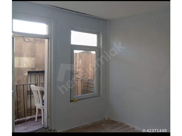 SAHİBİNDEN TAKSİM MEYDANA 5 DK YÜRÜME MESAFESİNDE TURAN CADDESİNDE 1+0 YENİ BOYALI - Görsel 3