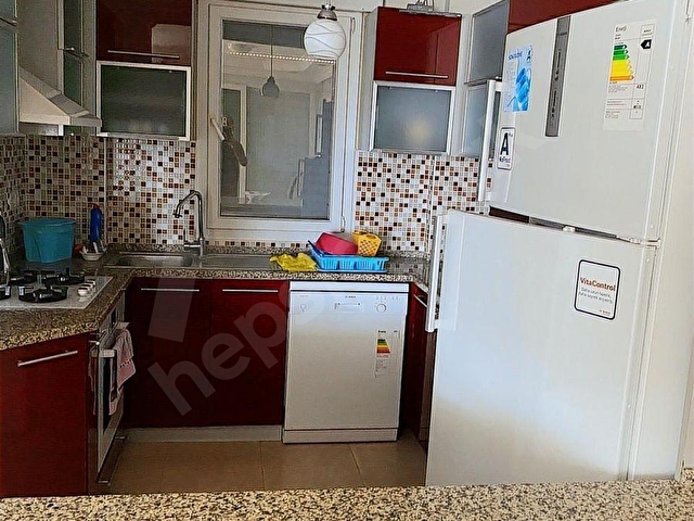ÇEŞME ÇİFTLİKKÖYDE FULL EŞYALI,DENİZ MANZARALI KİRALIK YAZLIK - Görsel 2