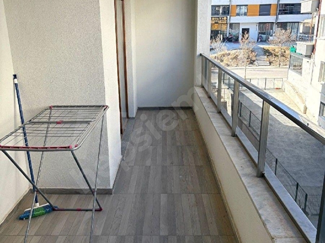 CUMHURİYET MAHALLESİNDE MÜKEMMEL KONUMDA  SATILIK 3+1 DAİRE(kiracılı) - Görsel 17