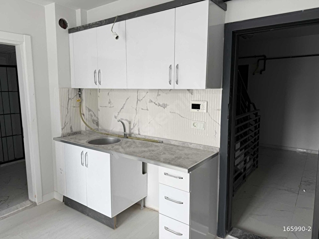 3M EMLAKTAN 350 EVLER MAHALLESİ VALİLİK ARKASI 1+1 SATILIK DAİRE - Görsel 3