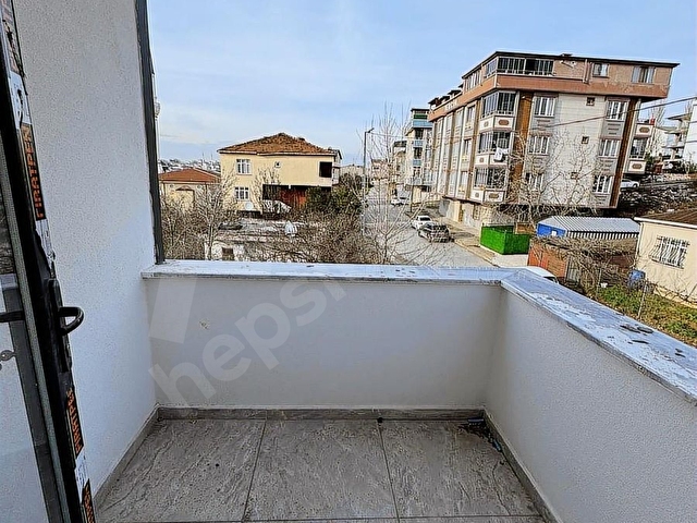 ARNAVUTKÖY KARLIBAYIR MAH.SATILIK KULLANIŞLI 2+1 100M2 1.KAT - Görsel 2