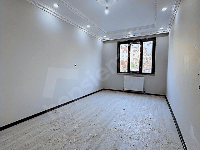 ARNAVUTKÖY KARLIBAYIR MAH.SATILIK KULLANIŞLI 2+1 100M2 1.KAT - Görsel 30