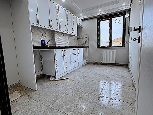 ARNAVUTKÖY KARLIBAYIR MAH.SATILIK KULLANIŞLI 2+1 100M2 1.KAT - Görsel 12