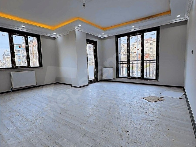 ARNAVUTKÖY KARLIBAYIR MAH.SATILIK KULLANIŞLI 2+1 100M2 1.KAT - Görsel 10