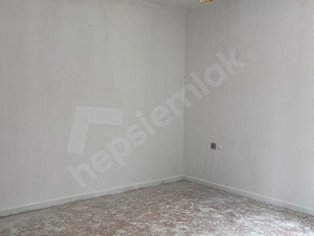 BARAJ YOLUNA YÜRÜME MESAFESİNDE , İBO OSMAN CADDESİ PAZAR KURULAN NOKTADA , TERASLI , KİRALIK DAİRE - Görsel 7