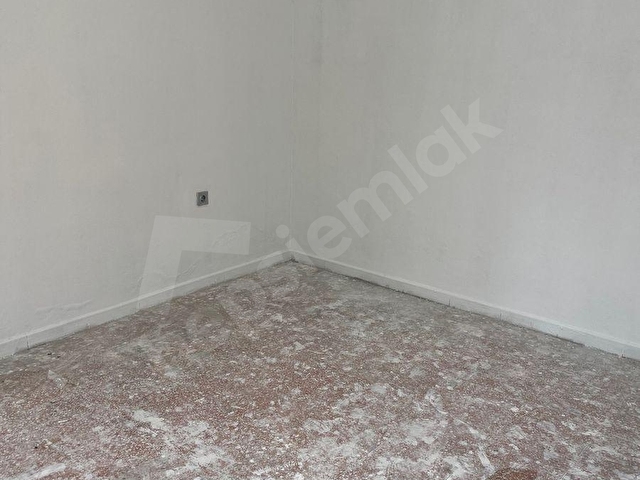 BARAJ YOLUNA YÜRÜME MESAFESİNDE , İBO OSMAN CADDESİ PAZAR KURULAN NOKTADA , TERASLI , KİRALIK DAİRE - Görsel 10