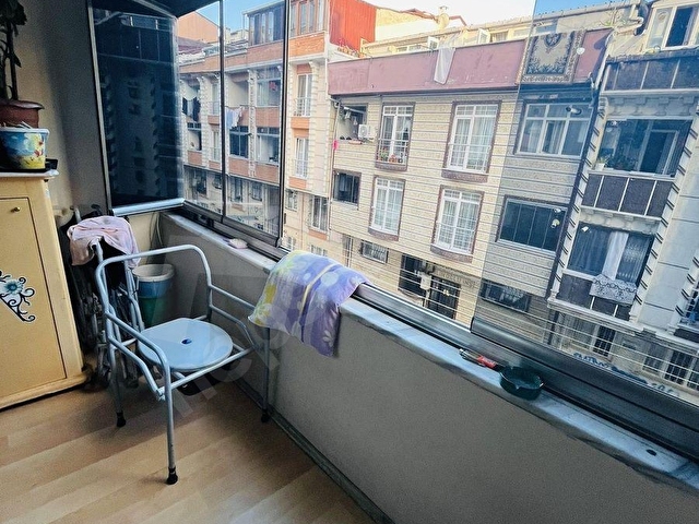 MEHMET AKİFTE SATILIK 2+1 METRO YANI 80m2 DAİRE - Görsel 12