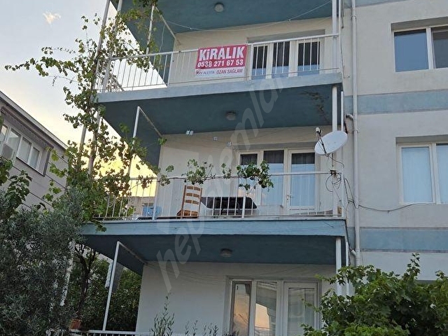 İnönü Mahallesinde Doğalgazlı 3+1 Ara Kat Kiralık Daire 100 m²