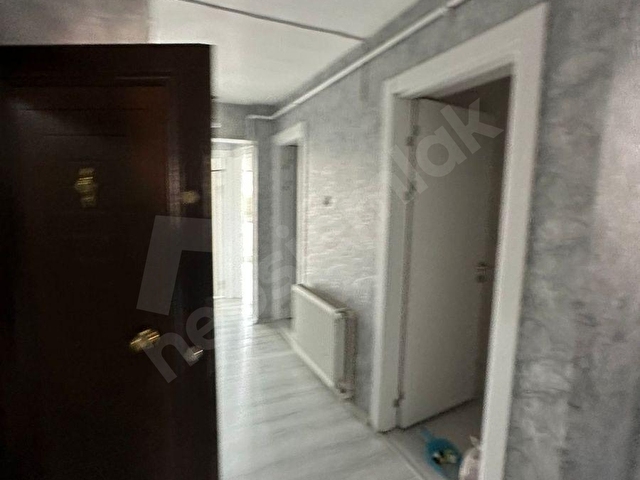 Bornova Süvari Caddesinde Satılık 2+1 Yatırımlık Daire - Görsel 15