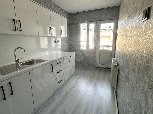 Bornova Süvari Caddesinde Satılık 2+1 Yatırımlık Daire - Görsel 6