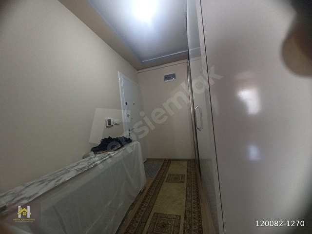 AKÇAY ALTINKUMDA  CADDEYE  CEPHE, EBVEYN BANYOLU ,ASANSÖRLÜ,DOĞALGAZLI, 2+ 1 AYRI MUTFAK DAİRE. - Görsel 8