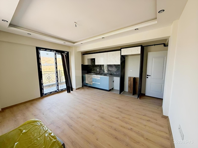 CY GAYRİMENKULDEN 1+1 GENİŞ FERAH DAİRE - Görsel 7