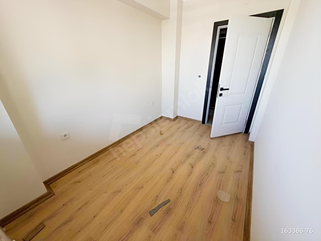 CY GAYRİMENKULDEN 1+1 GENİŞ FERAH DAİRE - Görsel 4