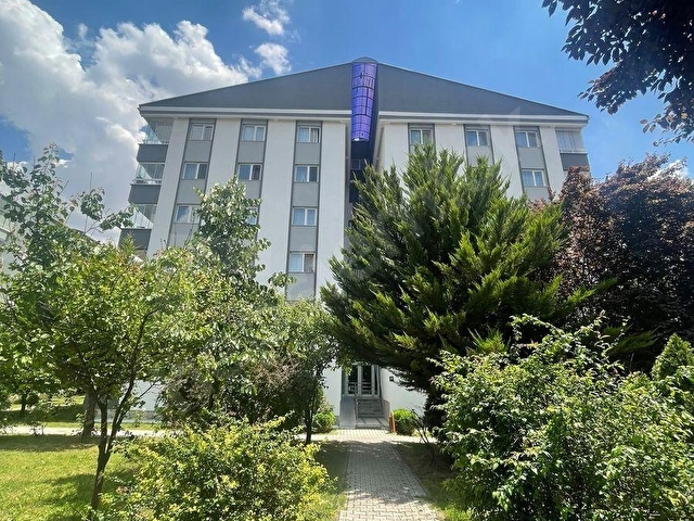 POLAT LİVEDAN İLKYERLEŞİM MAHALLESİNDE 135M2 EBEVEYN BANYO 3+1