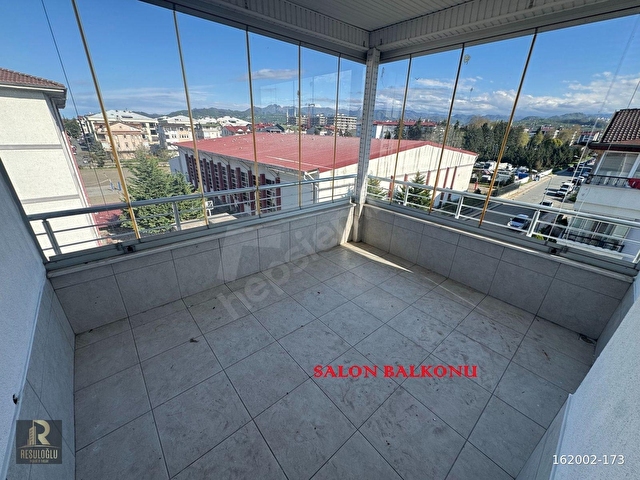 RESULOĞLU EMLAKTAN AKYAZIDA SAHİLE YAKIN GENİŞ 3+1 DAİRE - Görsel 12