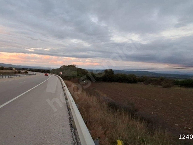 ÇANAKKALE AYVACIK SAPANCA KÖYÜ ANA YOLA CEPHELİ YATIRIMLIK TARLA - Görsel 3