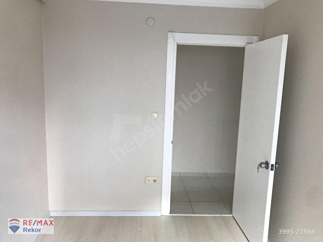 İstiklalde Ulucami Yanında 75 m2,Arakat,2+1,Ebeveynli Daire - Görsel 14