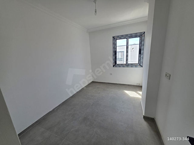 MUMCULARDA ANA CADDE ÜZERİ KİRALIK OFİS BÜRO İŞ YERLERİ - Görsel 3