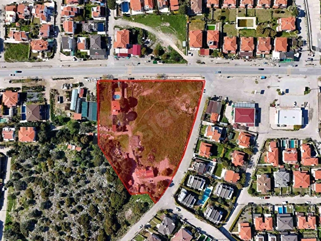 İzmir Çeşme Şifnede Ana Caddede Denize Yakın Satılık Arazi 500 m² - Görsel 2