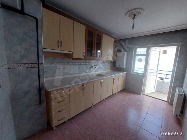 AKTEPE GAYRİMENKULDEN 30 AĞUSTOS MAH 3+1 KATTA  SATILIK DAİRE BOŞ ŞUAN - Görsel 8