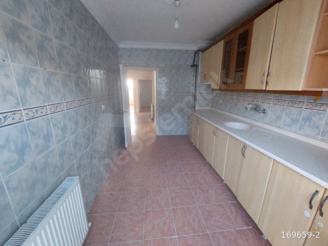 AKTEPE GAYRİMENKULDEN 30 AĞUSTOS MAH 3+1 KATTA  SATILIK DAİRE BOŞ ŞUAN - Görsel 9