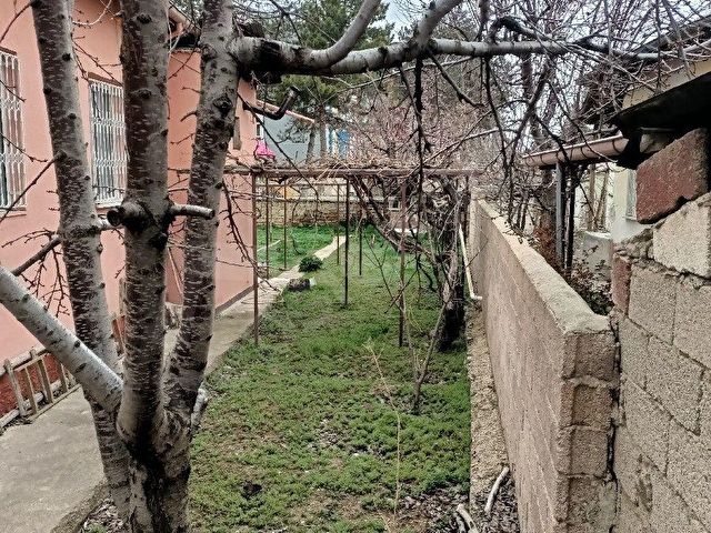 Çömlekçi mahallesi vatan market civarı müstakil masrafsız ev - Görsel 3