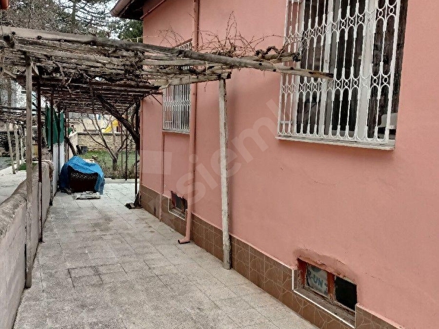 Çömlekçi mahallesi vatan market civarı müstakil masrafsız ev - Görsel 13