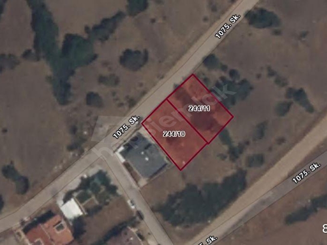 AYBARSTAN BAŞKARCIDA SATILIK 550 M2 VİLLALIK ARSA