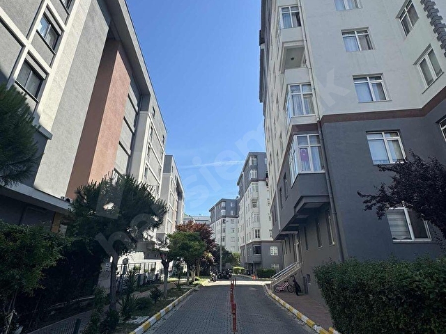 Büyükçekmece Mimarobada 3 + 1 acil satılık