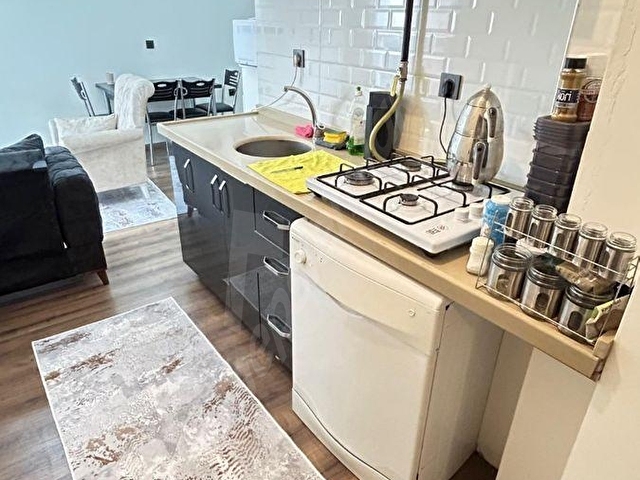 AYŞEKADIN MEYVE TABAĞI HEYKELİ YAKINI EŞYALI 1+1 KİRALIK DAİRE - Görsel 17