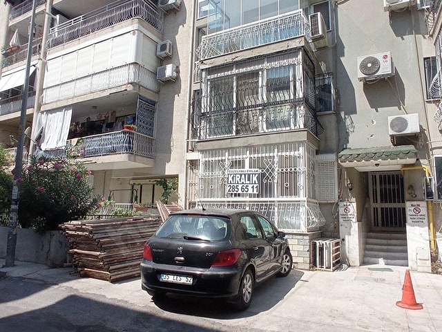 güzelyalı 54 sk doğalgazlı, balkonlu temiz yüksek giriş 2+1 - Görsel 2