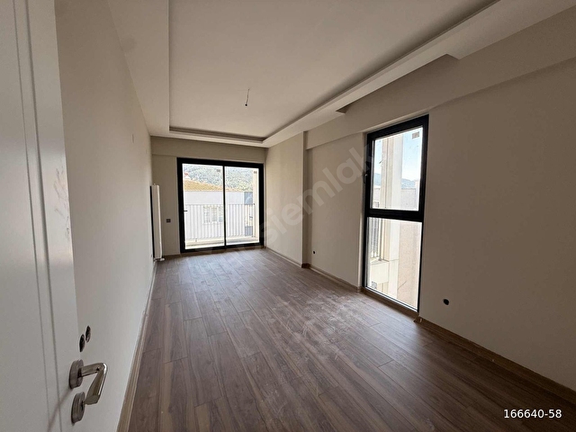 196M2| SPİL VE ŞEHİR MANZARASI| MERKEZİ KONUM - Görsel 12