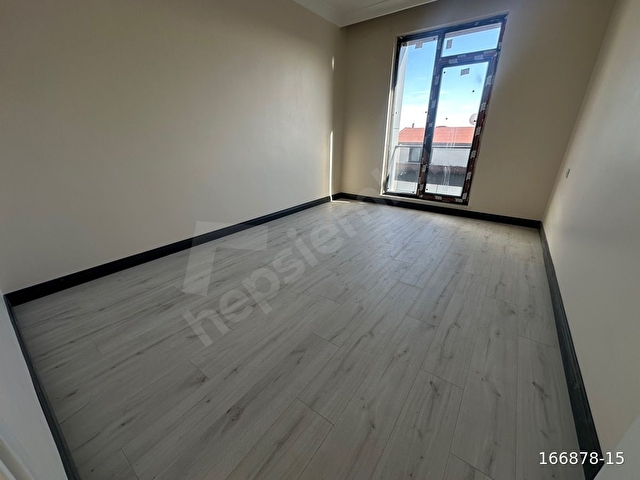 ÖZ NOVADAN CADDE YANI SİTE İÇİ OTOPARKLI 4.KAT 95 M² SATILIK DAİRE - Görsel 7