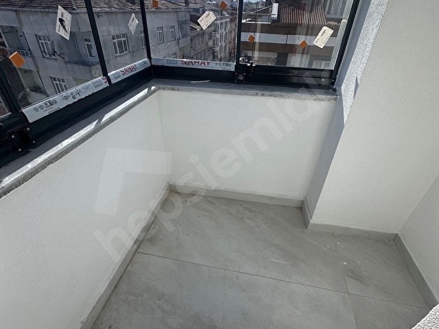 ÖZ NOVADAN CADDE YANI SİTE İÇİ OTOPARKLI 4.KAT 95 M² SATILIK DAİRE - Görsel 6
